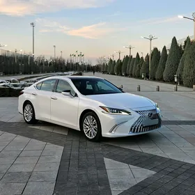 Lexus ES 350 2019