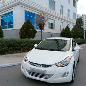 Hyundai Elantra 2013