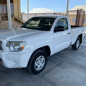 Toyota Tacoma 2011