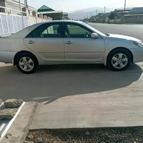 Toyota Camry 2004