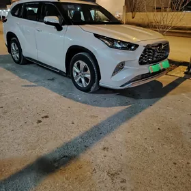 Toyota Highlander 2020