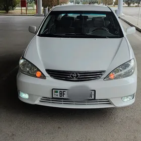 Toyota Camry 2004