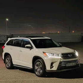 Toyota Highlander 2018