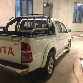 Toyota Hilux 2012