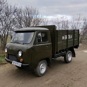 UAZ 469 1985