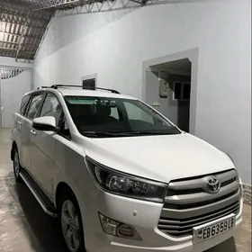 Toyota Innova 2019