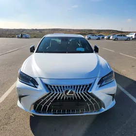 Lexus ES 350 2019