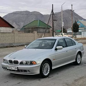 BMW E39 2003