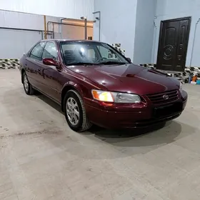 Toyota Camry 1999