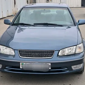 Toyota Camry 2000