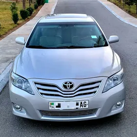 Toyota Camry 2011