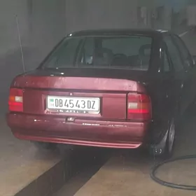 Opel Vectra 1990