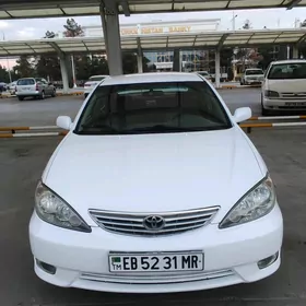 Toyota Camry 2004