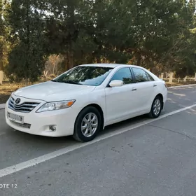 Toyota Camry 2010