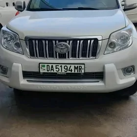 Toyota Land Cruiser Prado 2013