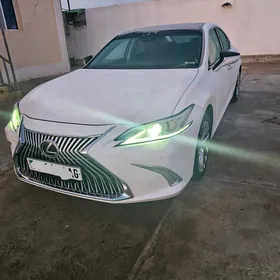 Lexus ES 350 2019