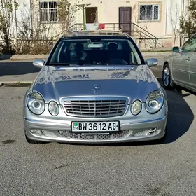 Mercedes-Benz E320 2003