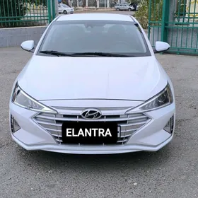 Hyundai Elantra 2020