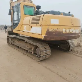 Caterpillar Excavator 2013