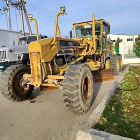 Caterpillar Dozer 2004