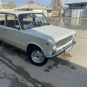 Lada 2104 1985