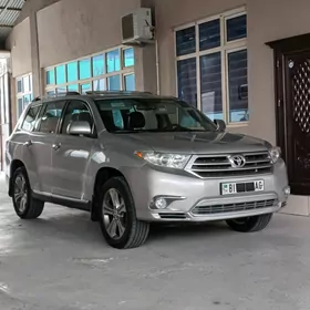 Toyota Highlander 2011