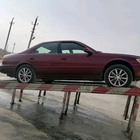 Toyota Camry 2000