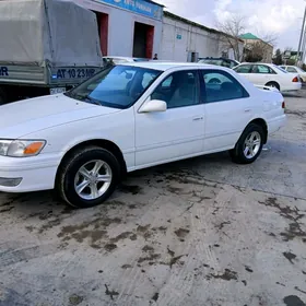 Toyota Camry 2000