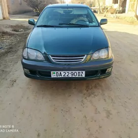 Toyota Avensis 1998