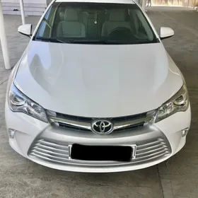 Toyota Camry 2017