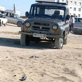 UAZ 469 2002