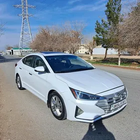 Hyundai Elantra 2019