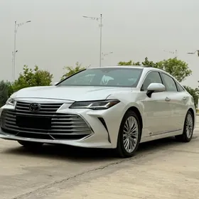 Toyota Avalon 2019