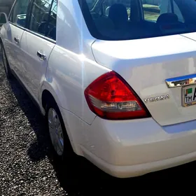 Nissan Versa 2010