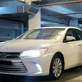 Toyota Camry 2016