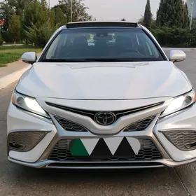 Toyota Camry 2020