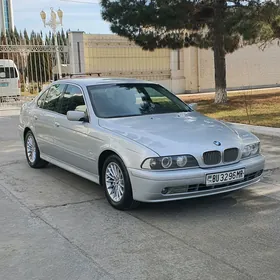 BMW E39 2001