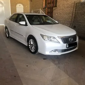 Toyota Aurion 2015