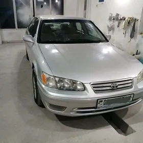 Toyota Camry 2000