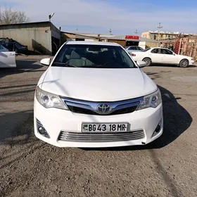 Toyota Camry 2012