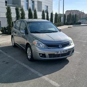 Nissan Versa 2010