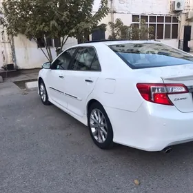 Toyota Camry 2012