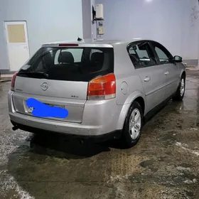 Opel Signum 2003