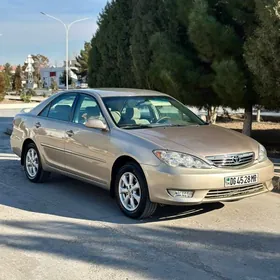 Toyota Camry 2004