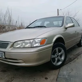 Toyota Camry 1999