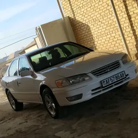 Toyota Camry 2001