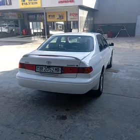 Toyota Camry 1999