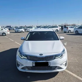 Kia Optima 2019