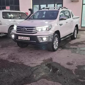 Toyota Hilux 2017