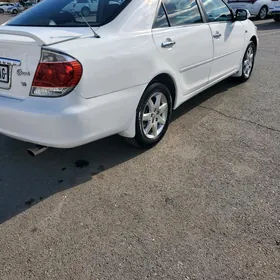 Toyota Camry 2004